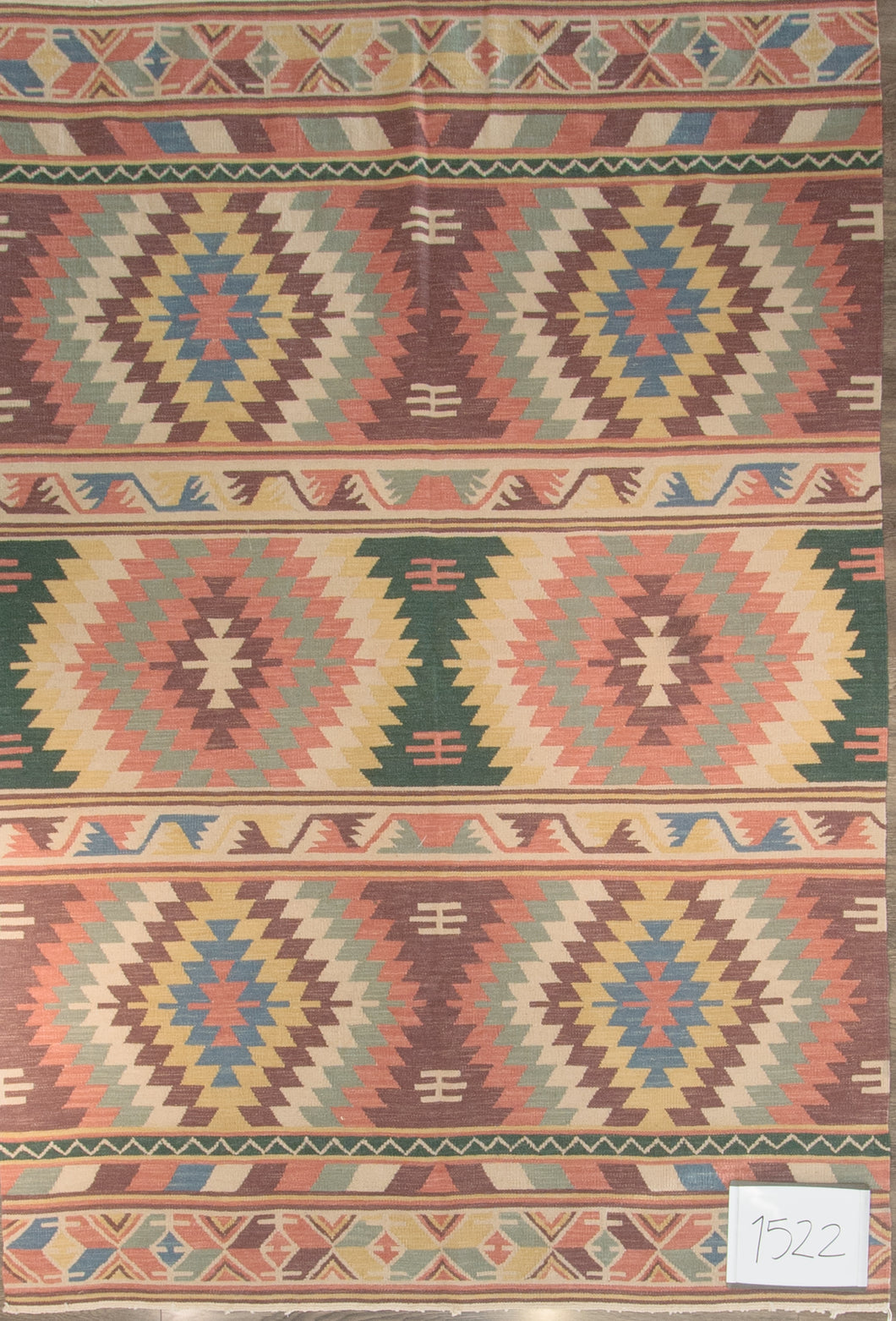 P1522 KILIM 5'6