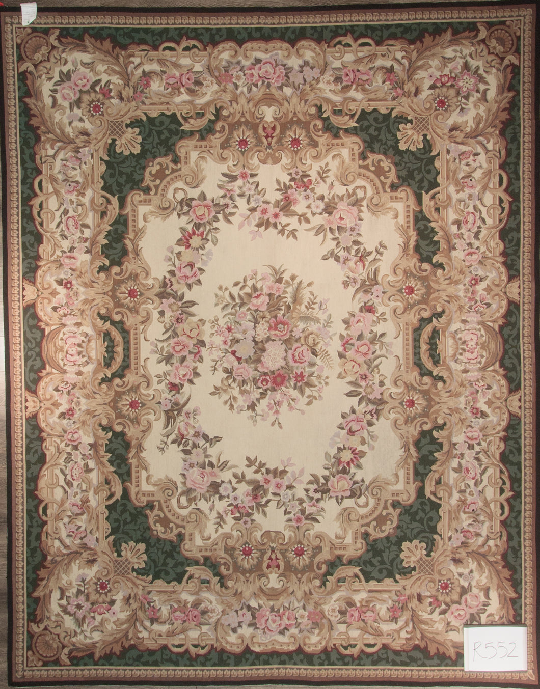 R552 French Collection 8' x 10'